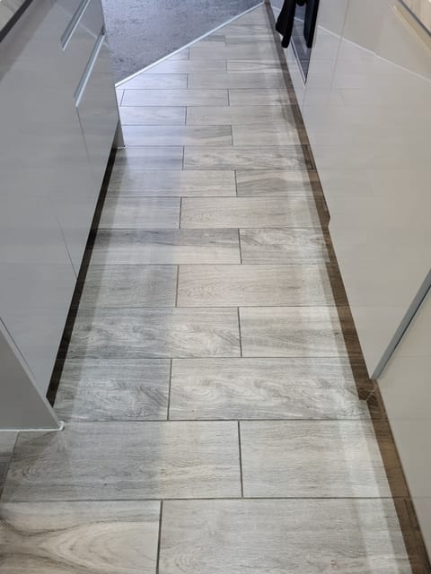 Electric kettle, toaster