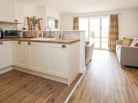 Fridge, dishwasher, electric kettle, toaster