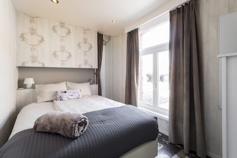 Standard Double Room, Mezzanine | 1 bedroom, desk, blackout drapes, iron/ironing board