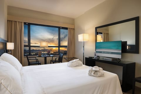 Superior Room, 1 Double Bed | Down comforters, minibar, in-room safe, desk