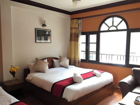Economy Room | Desk, laptop workspace, free WiFi