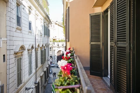 Superior Double Room, Balcony | City view