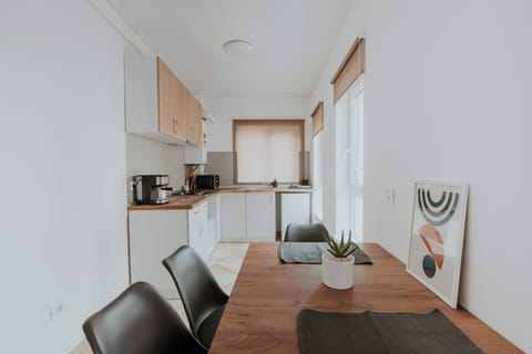 Apartment | Private kitchen | Fridge, microwave, coffee grinder, cookware/dishes/utensils