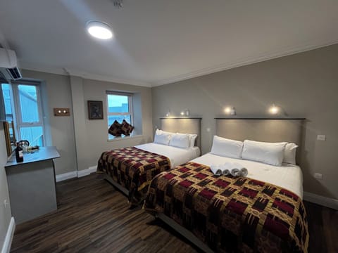 Family Room | Free WiFi