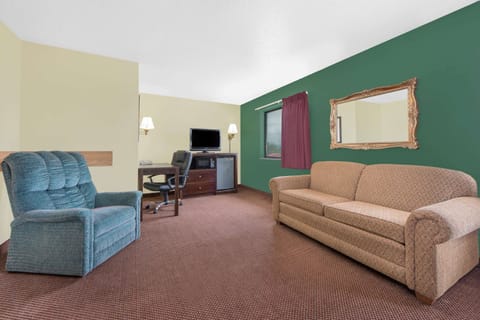 Room, Multiple Beds, Smoking | Desk, blackout drapes, iron/ironing board, free cribs/infant beds