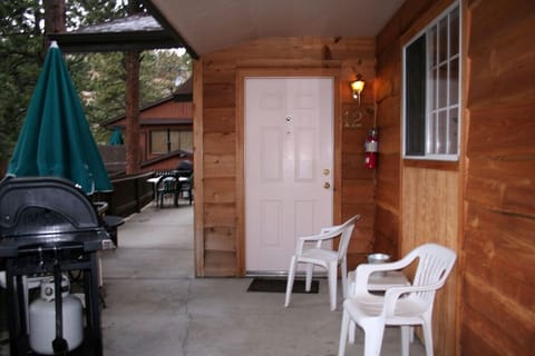 Chalet, 1 Bedroom | BBQ/picnic area