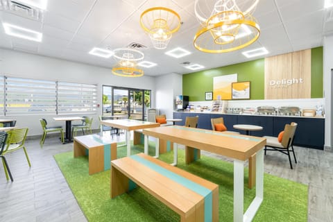 Free daily self-serve breakfast