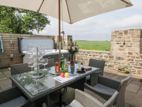 Cottage | Outdoor dining