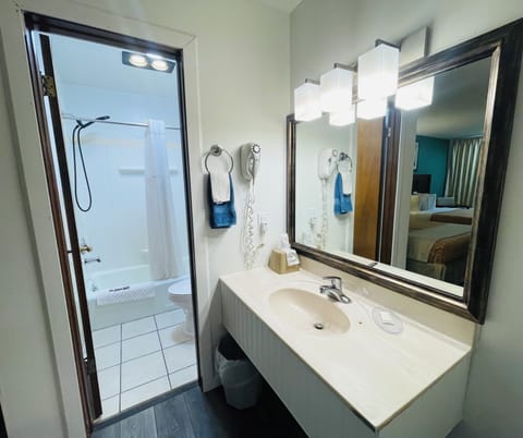 Standard Double Room, 2 Double Beds Non-smoking | Bathroom | Hair dryer, towels