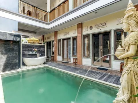 32-inch TV with cable channels