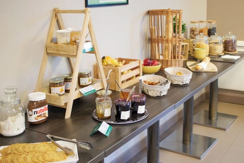 Daily buffet breakfast (EUR 14.50 per person)