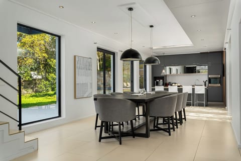 Luxury Villa | In-room dining