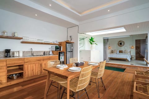 Basic Villa, Multiple Beds | Private kitchen | Fridge, microwave, stovetop, toaster