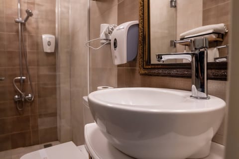 Standard Room | 1 bedroom, premium bedding, minibar, soundproofing