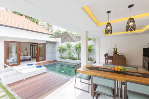 Villa, 1 Bedroom (Pool) | In-room dining