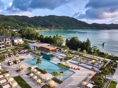 3 outdoor pools