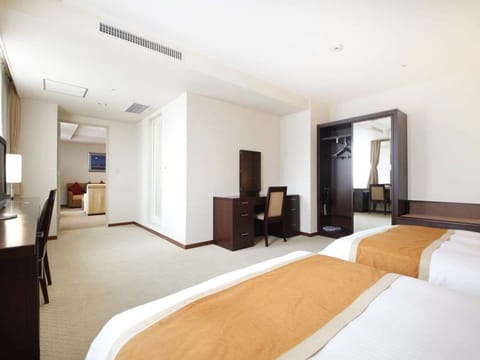 Rollaway beds