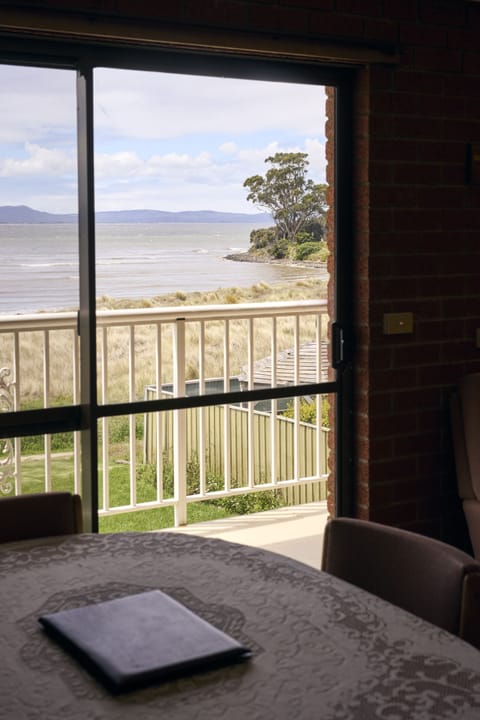 Family Room, Balcony (Spa Room - Family 4) | Free WiFi, bed sheets