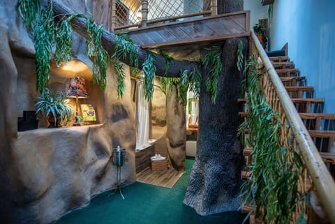 Family Room (Swiss Family Robinson I) | Premium bedding, individually decorated, individually furnished