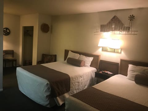 Individually decorated, iron/ironing board, free WiFi, bed sheets