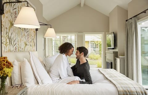 Accessible Premier Garden Cottage King | Frette Italian sheets, premium bedding, pillowtop beds, minibar