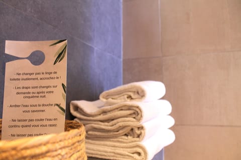 Shower, free toiletries, hair dryer, towels