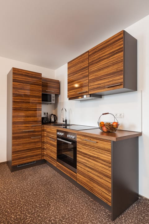 Suite (Guinness) | Private kitchen