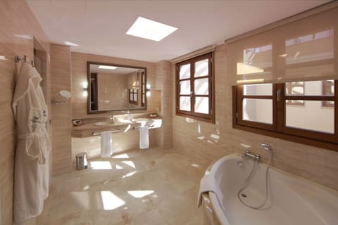 Shower, free toiletries, hair dryer, bathrobes