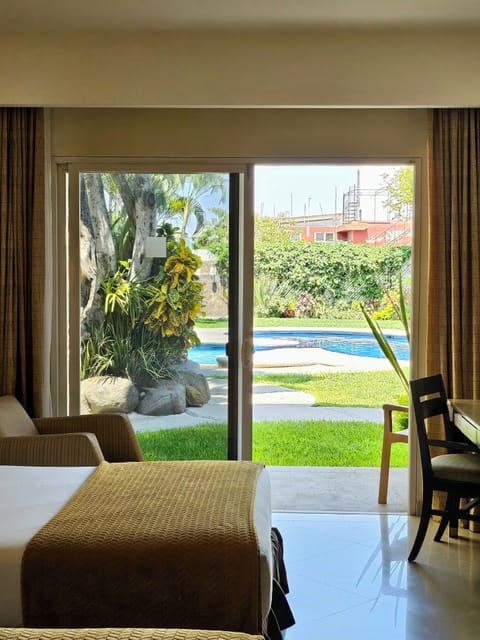 Executive room, Pool front, 2 double beds | Premium bedding, down comforters, pillowtop beds, in-room safe