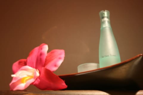 Turkish bath, body treatments, body wraps, body scrubs, facials