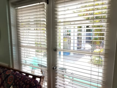 King Suite #1, Full Kitchen, Ground Floor, Pool View, Private Bathroom | Room amenity