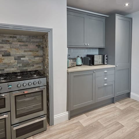 Apartment | 1 bedroom, Internet