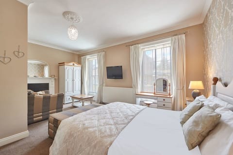 House | 7 bedrooms, Internet