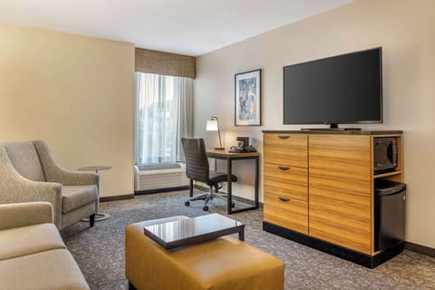 Desk, blackout drapes, iron/ironing board, free cribs/infant beds