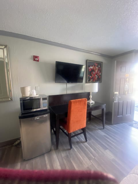 1 King Bed Accessible Non Smoking | Premium bedding, pillowtop beds, individually decorated