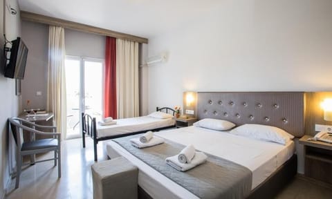 In-room safe, desk, blackout drapes, soundproofing