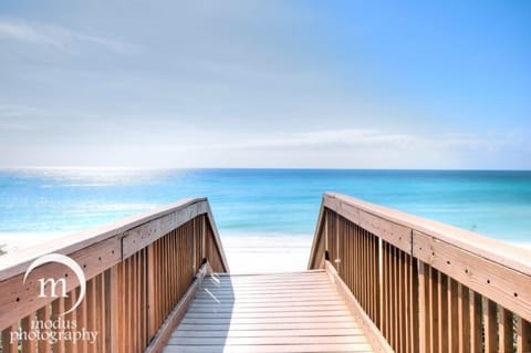 House, 3 Bedrooms | Beach