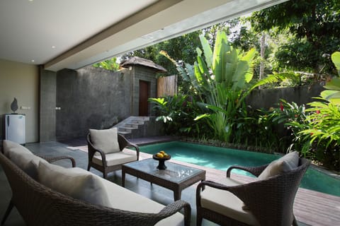 Villa, 3 Bedrooms | Living area | 32-inch LED TV with cable channels, TV