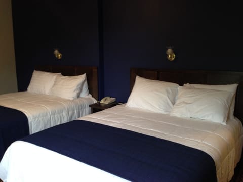 WiFi (free), bed sheets