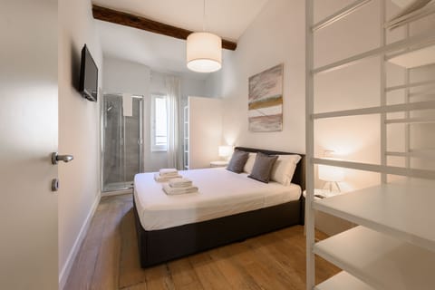 Deluxe Apartment | 3 bedrooms, premium bedding, down comforters, individually furnished