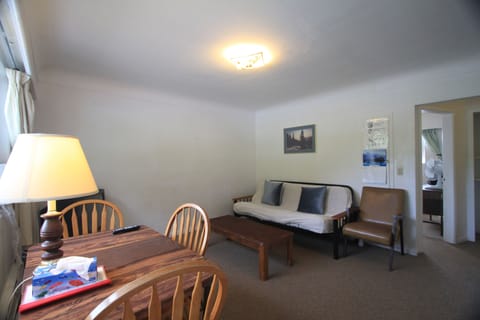 Deluxe Room, 1 Bedroom | Living room | TV