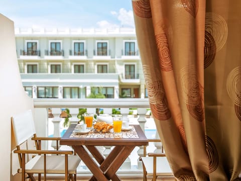 Standard Double Room, Non Smoking, Balcony | Balcony