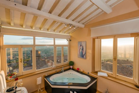 Romantic Double Room | Spa treatment | Couples treatment rooms, manicures and pedicures