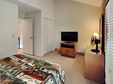 Studio (2 Bedrooms) | Property amenity