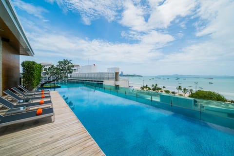 Sundeck