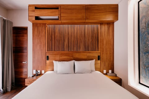 Trama | 1 bedroom, premium bedding, down comforters, minibar