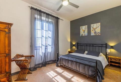 Basic Double Room | Minibar, in-room safe, free WiFi, bed sheets