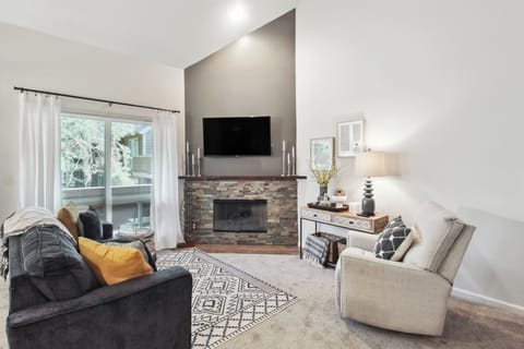 Apartment (2 Bedrooms) | Front of property