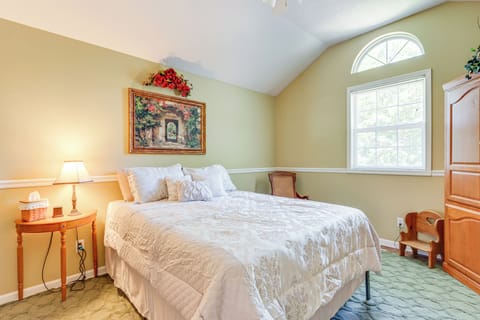 House (5 Bedrooms) | Interior
