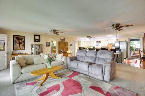 House (2 Bedrooms) | Interior